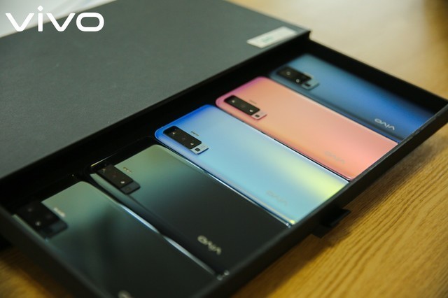 ԶԿ vivo X50Ϊ 